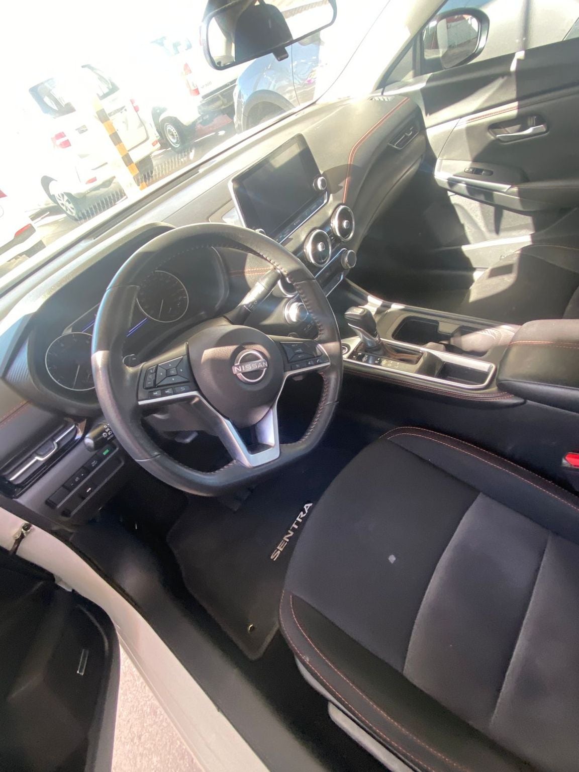 2024 Nissan SENTRA 4P SR BI-TONO L42.0 AUT