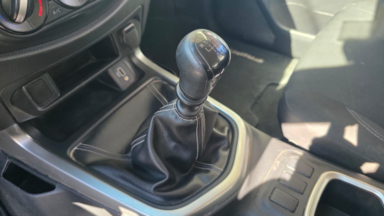 2023 Nissan FRONTIER 4P LE L42.5 MAN